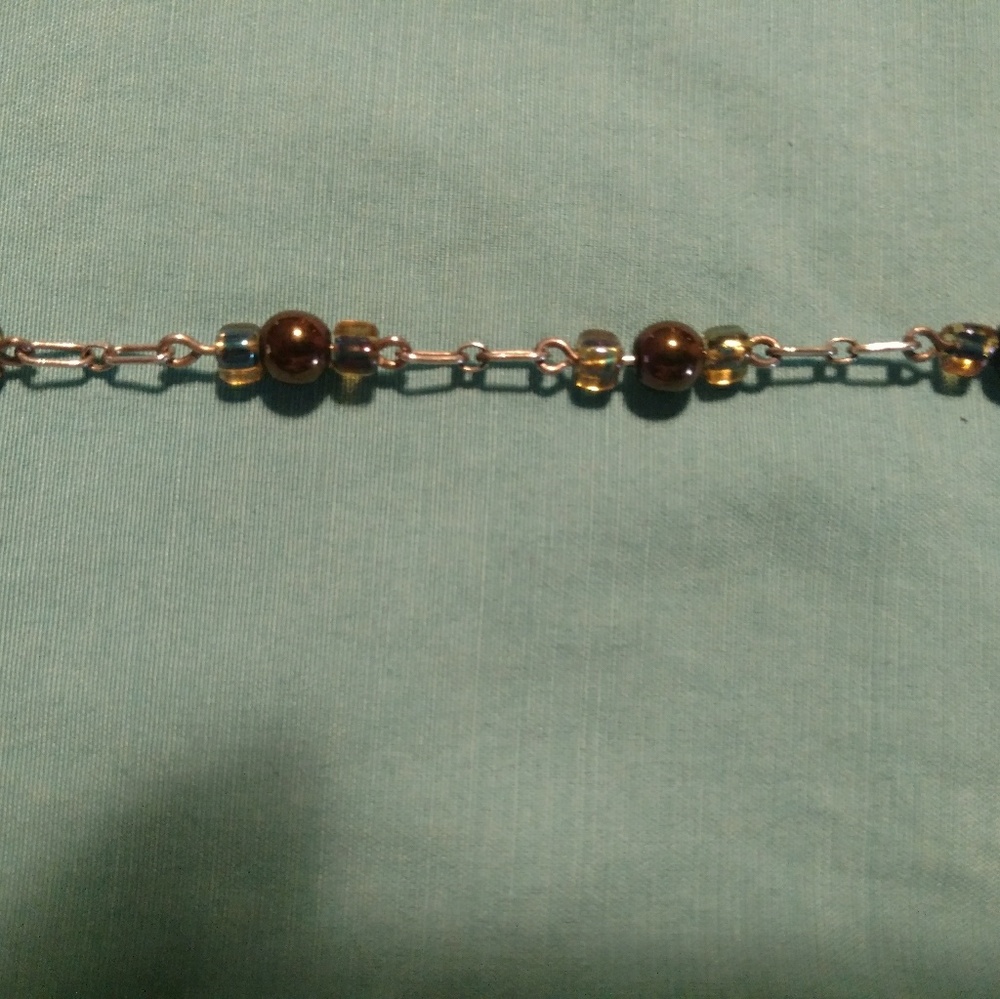 Set of necklace and bracelet